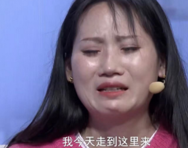 28岁的德阳女子发现,丈夫为自己嫂子花了80多万,直觉告诉她丈夫和嫂子有事了。
