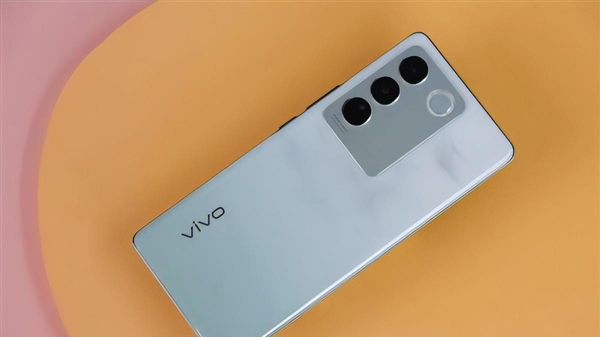 VIVO S16 Pro测评：颜值出众，性能强劲