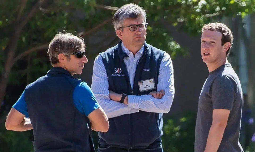 纽约|王思聪为什么一直赖在上海不出国?