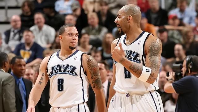 克里斯·保罗|05年保罗第四顺位进入NBA，排在他前面的成就如何？状元榜眼水货