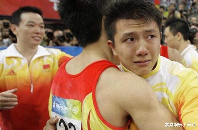 苏翊鸣|苏翊鸣深夜上线回复众明星:像批阅奏折一样,还特意点名林更新