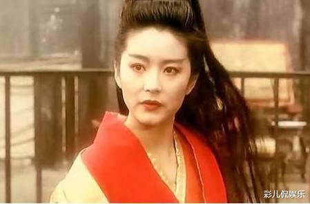 万绮雯|港剧中的“古装美人”：个个美艳灵动，万绮雯杨恭如才是人间极品