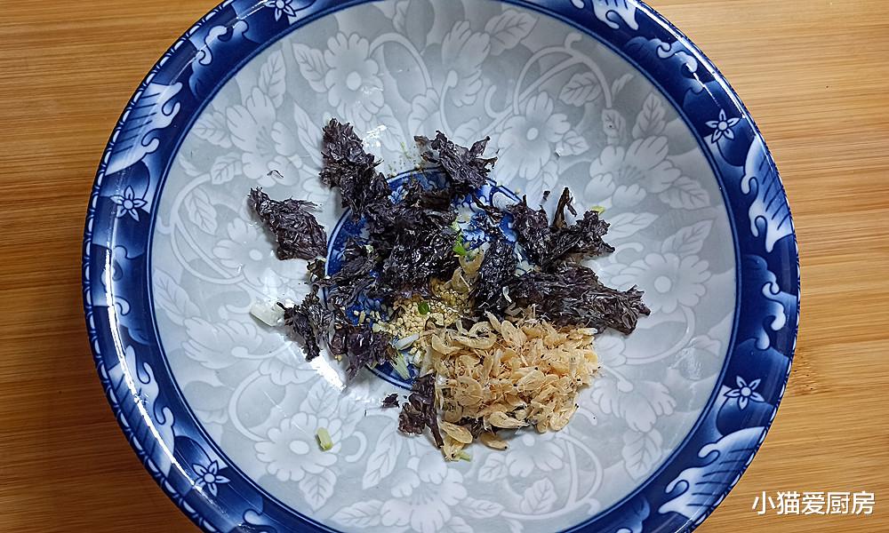 冬天来一碗豆腐羹，滑嫩爽口，味道鲜美，吃完浑身暖和，特别舒服