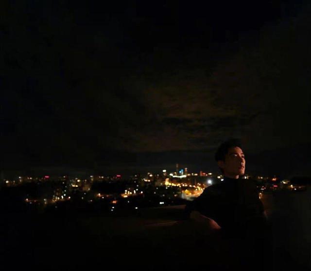 肖战|“女神节”收到了肖战的“礼物”，却引来了网友们的“不满”