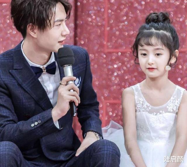 00后|10朵“00后小花”就位，谁能成为新版国民妹妹？各有各的“门道”