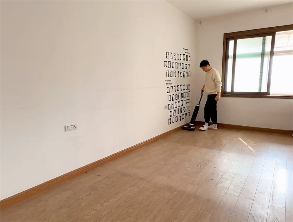 27岁男生改造旧房卧室,堆满杂物的卧室变超爽小屋,前后差别太大