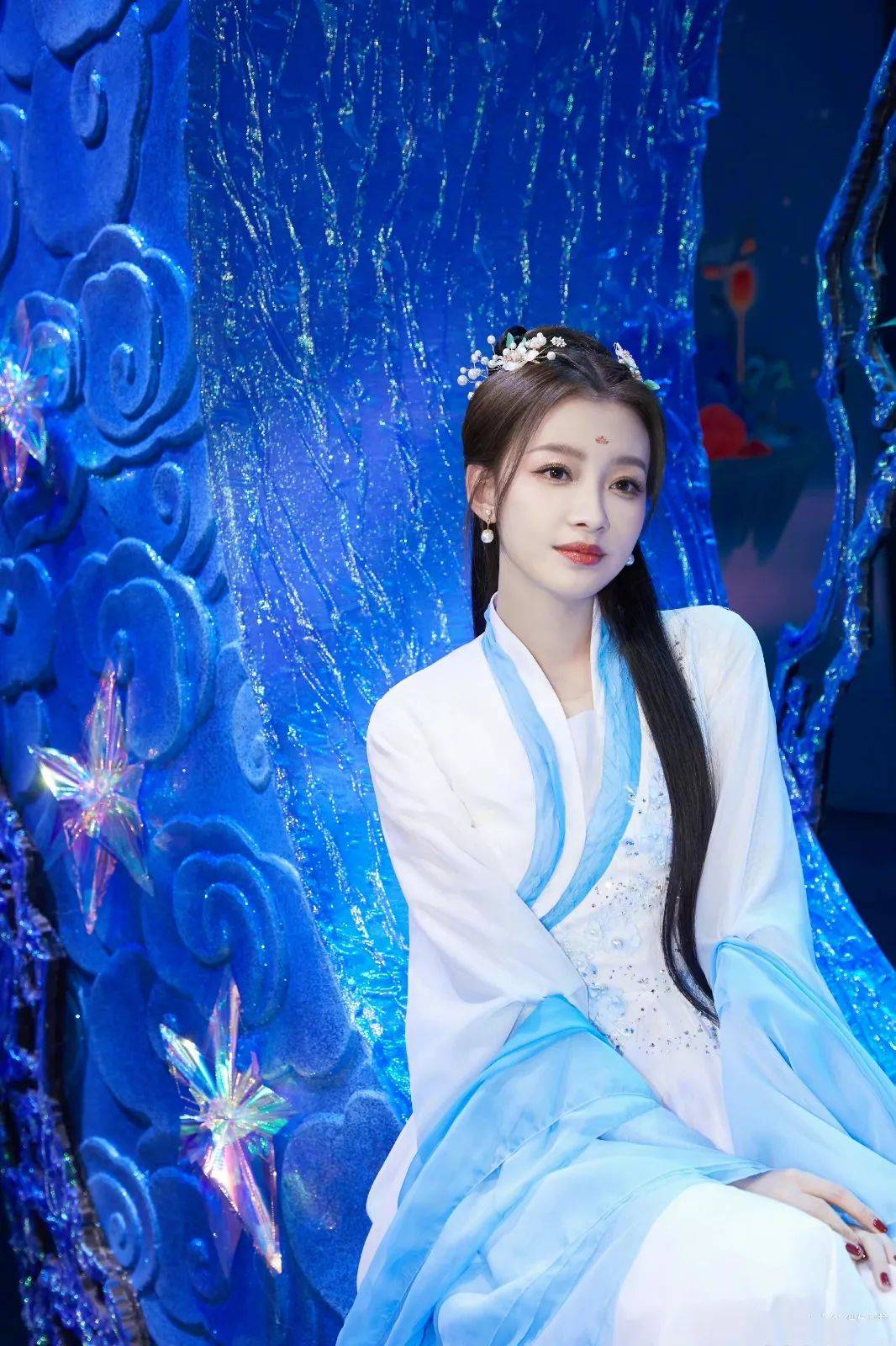 孙怡|孙怡董子健宣布离婚!24岁未婚生女被嘲靠婆婆拉资源,结婚四年却没办过婚礼!