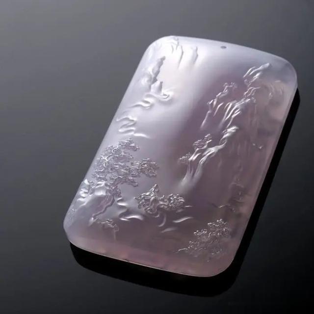 紫气东来|玉赏 ▏紫罗兰翡翠山水牌——《紫气东来》