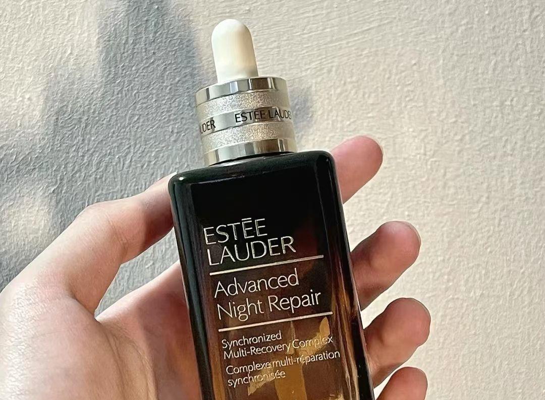 护肤 大名鼎鼎的4款贵妇精华：海蓝之谜修护维稳，小棕瓶适合轻熟龄肌