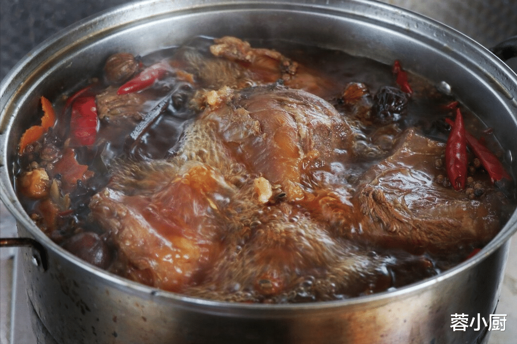 立春养生，饮食宜“少酸辣多辛甘”，2菜2肉2果要多吃，安稳过春