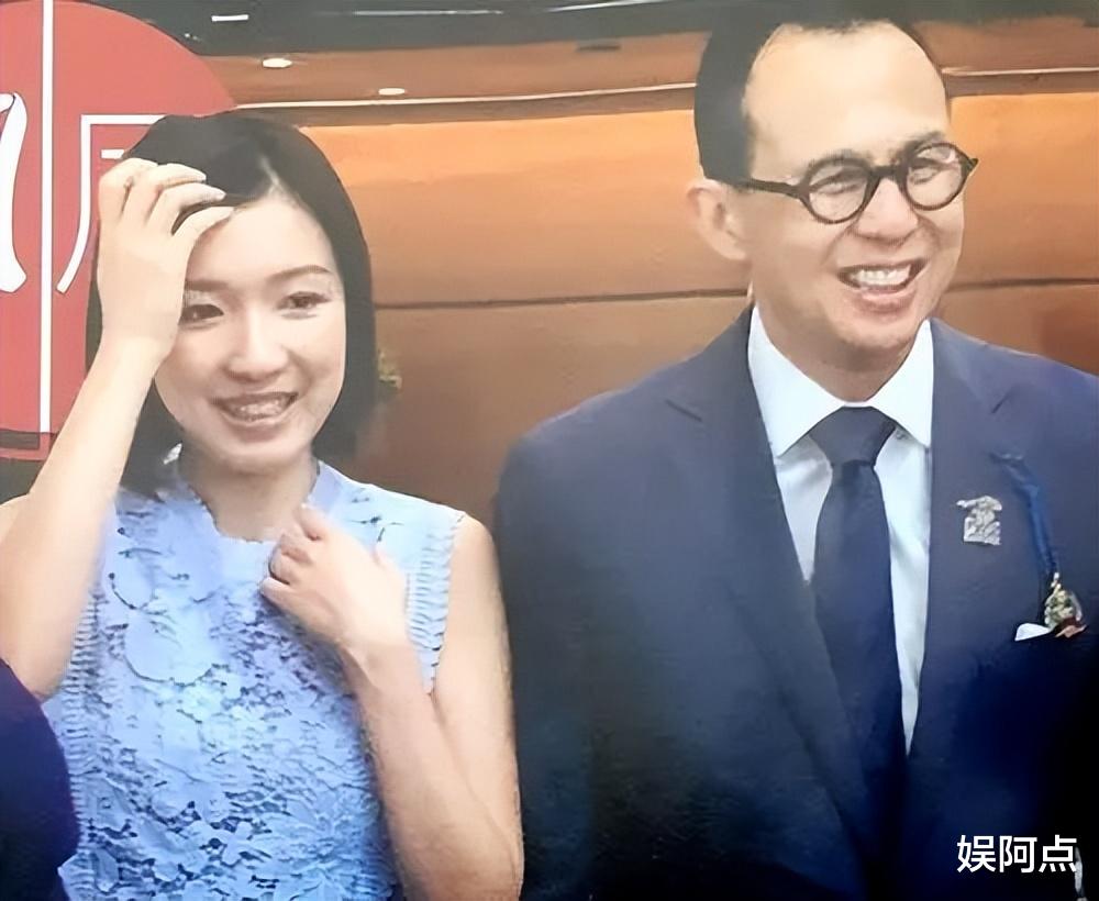 郭嘉文|郭嘉文晒和闺蜜用餐照,失落感满满!李泽楷疑似已“回归家庭”