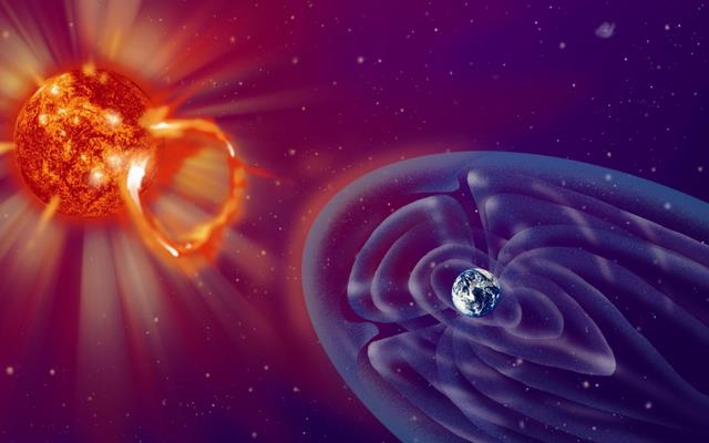 深度达12400英里！太阳表面出现了一条巨大裂缝，到底是什么？