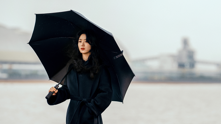 赵丽颖|《野蛮生长》剧照：34岁赵丽颖太养眼，看着比小5岁的男主还年轻