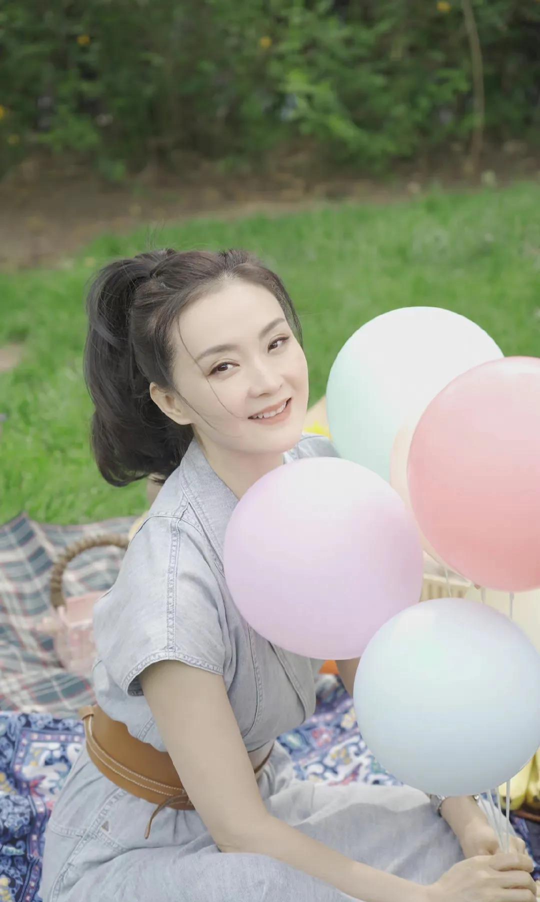 王艳|演员王艳:嫁大11岁富商,不图名不图利,生活幸福美满