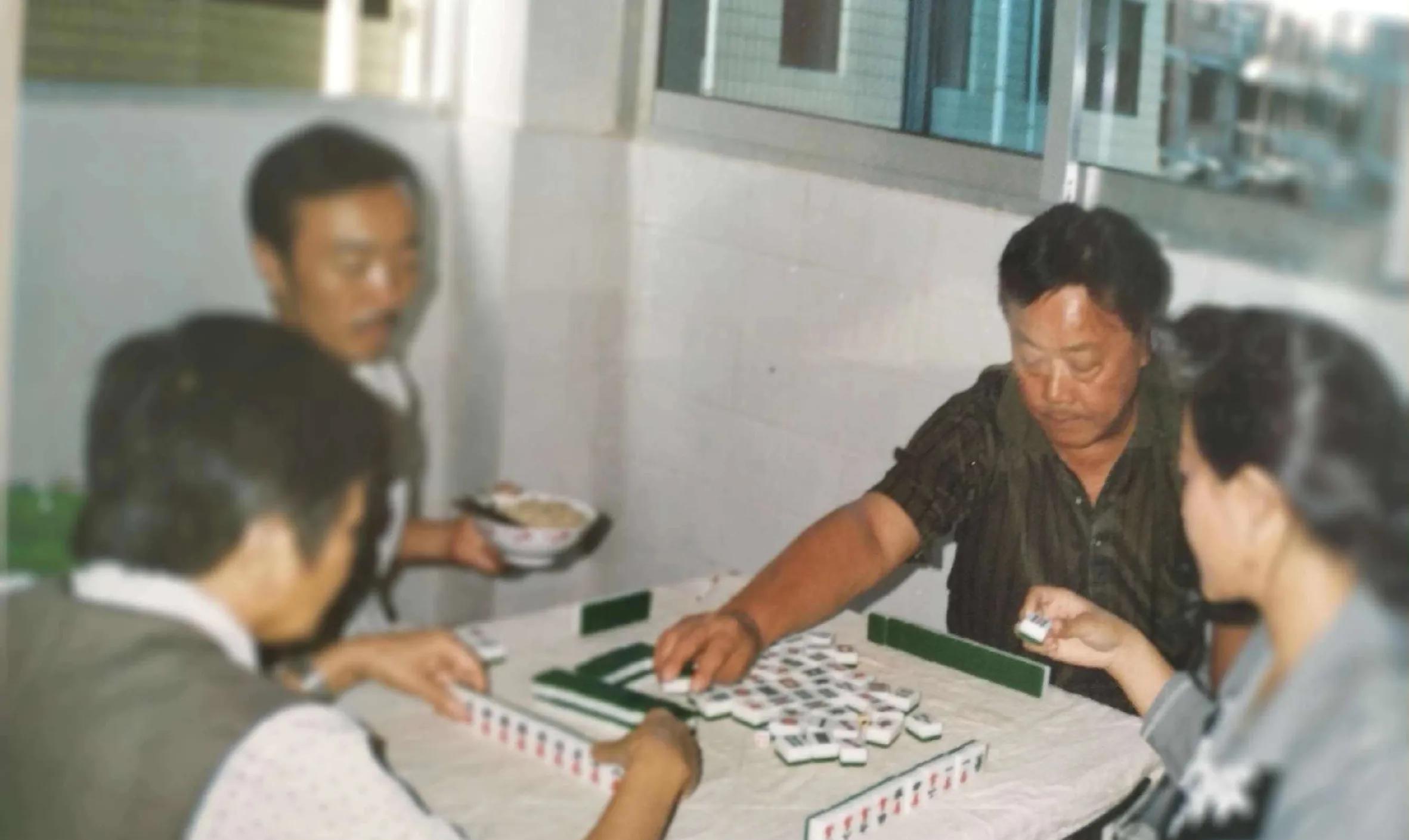 88年,辽宁19岁女护士被奸杀沉河,医院保安一句话成破案关键