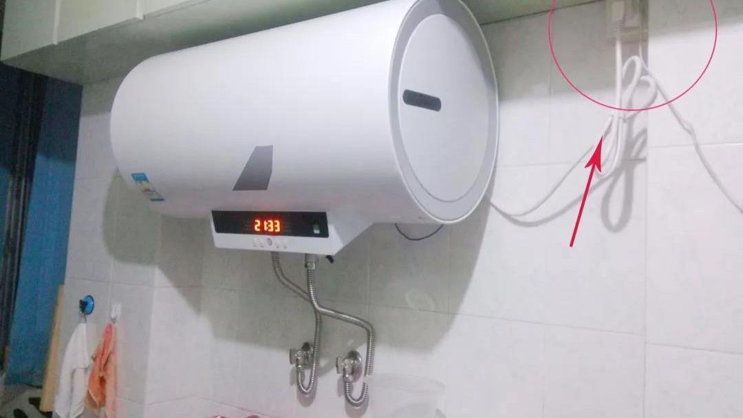 聪明人从来不装这种热水器，内行人分析完，瞬间就懂了