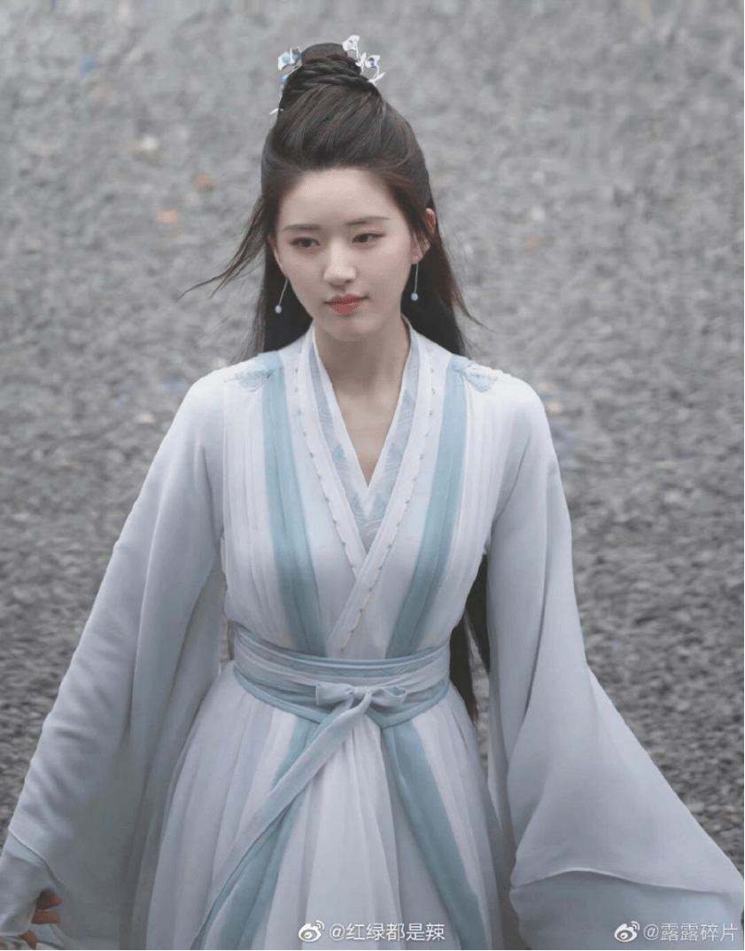 杨紫|路人镜头见真章，杨紫赵露思陆婷玉古装打几分？