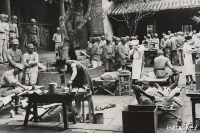 少将因伤住院,护士越看越熟悉,询问后,竟是自己结婚一年的丈夫