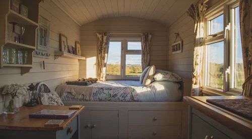 飘窗还在堆杂物?这样设计让人眼前一亮!