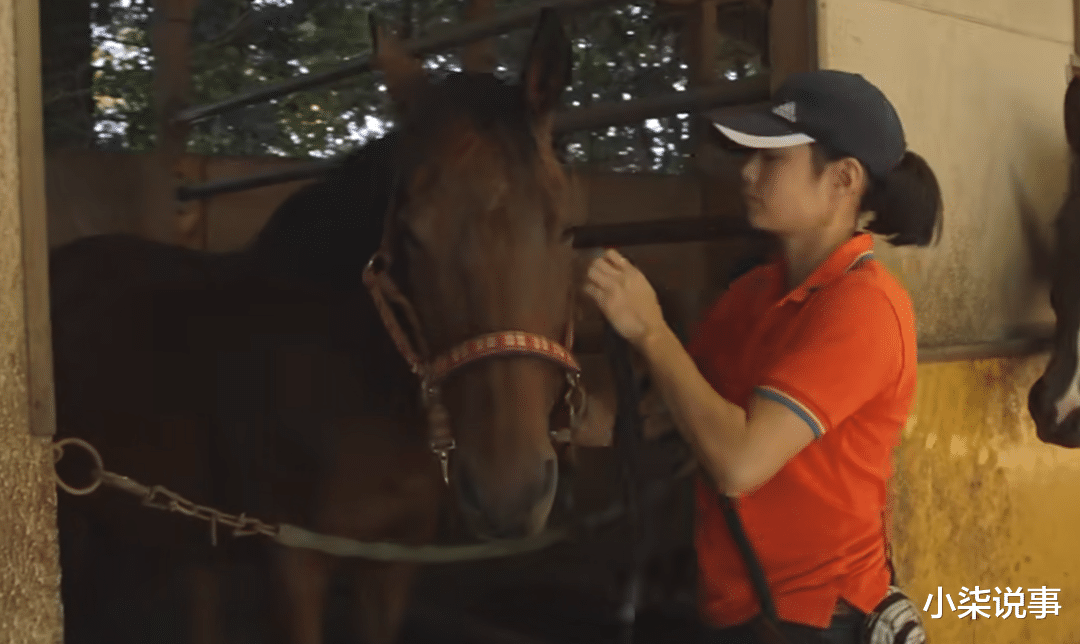 赛马场|她的爆红，狠狠甩了“只在乎赢”的社会一巴掌