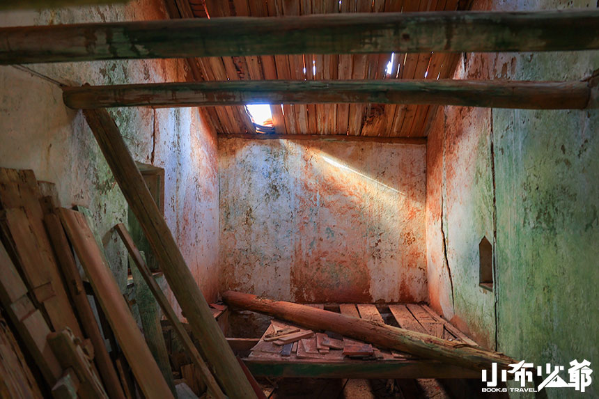 |澎湖景点永成古厝，隐藏在小渔港后面豪宅古厝，没落的老宅古迹！