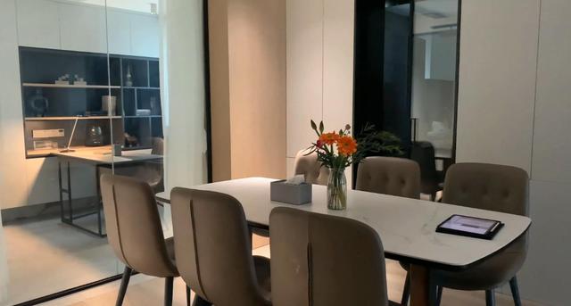 大连装修公司-整装案例「现代简约130平」无限放大空间功能性