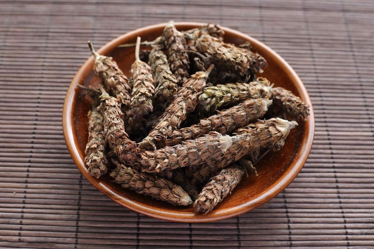 失眠|药店里不起眼的夏枯草颗粒，不仅能清热泻火，还适用于这5种病