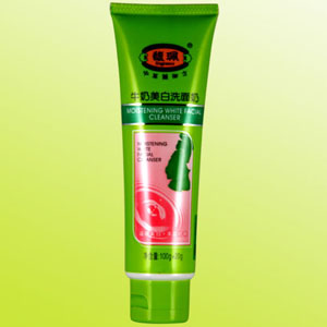 洗面奶 国际品牌洗面奶排行榜10强 氨基酸洁面泡泡上榜