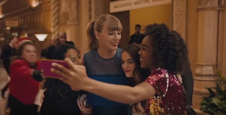 明星 明星做自己有多难？霉霉新歌改用神奇女侠同款唇膏竟是如此寓意