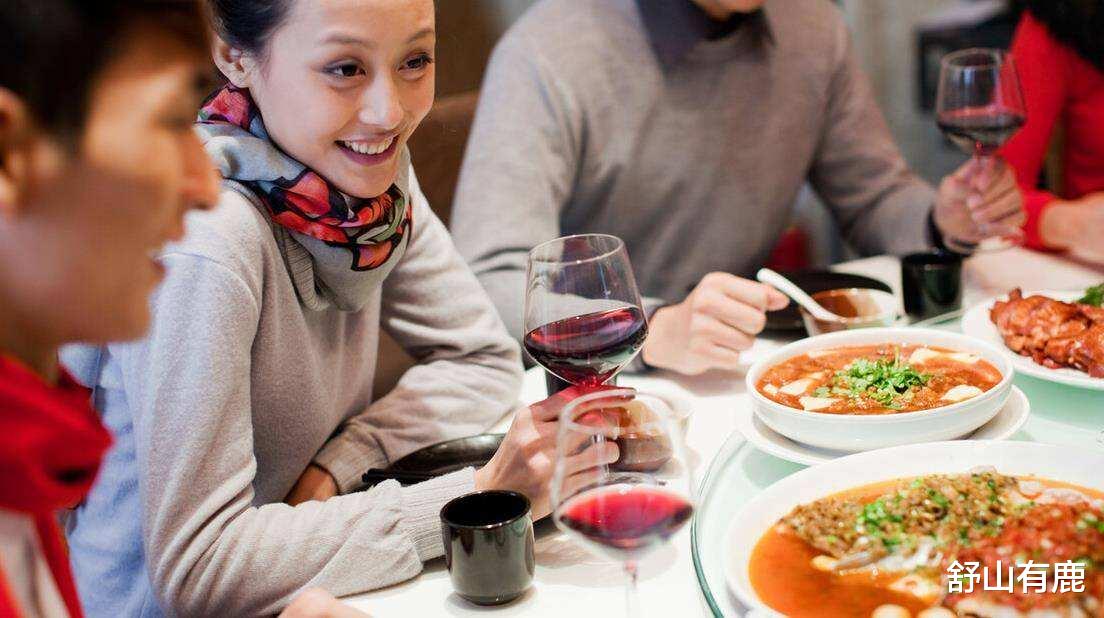 春夏穿搭|单位里面，经常说这些话的人，其实“人品”很差，再熟也要疏远