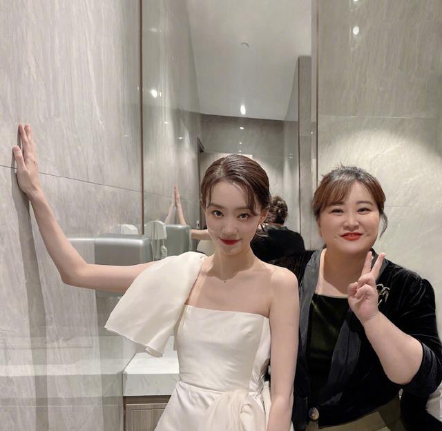 吴奇隆|张小斐36岁生日状态年轻,贾玲晒合影送祝福,被赞中国好姐妹