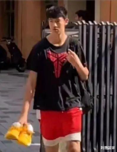 广东男篮|2米08新星将至！广东锋线，明天“依”然美好 ?