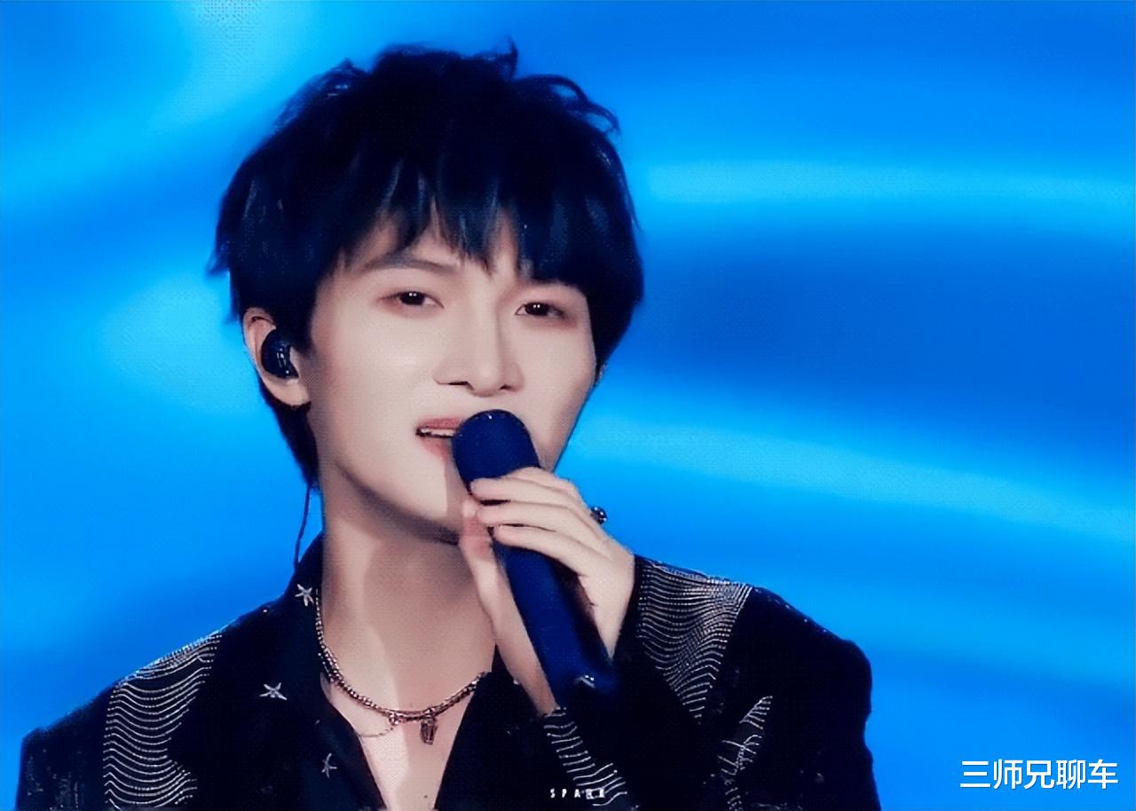 连衣裙 这9位瘦成“纸片人”的男星,各有各的辛酸