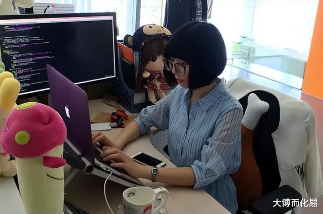 90后|90后出现“摆烂”怪象,领导进退两难,回报和付出不成正比