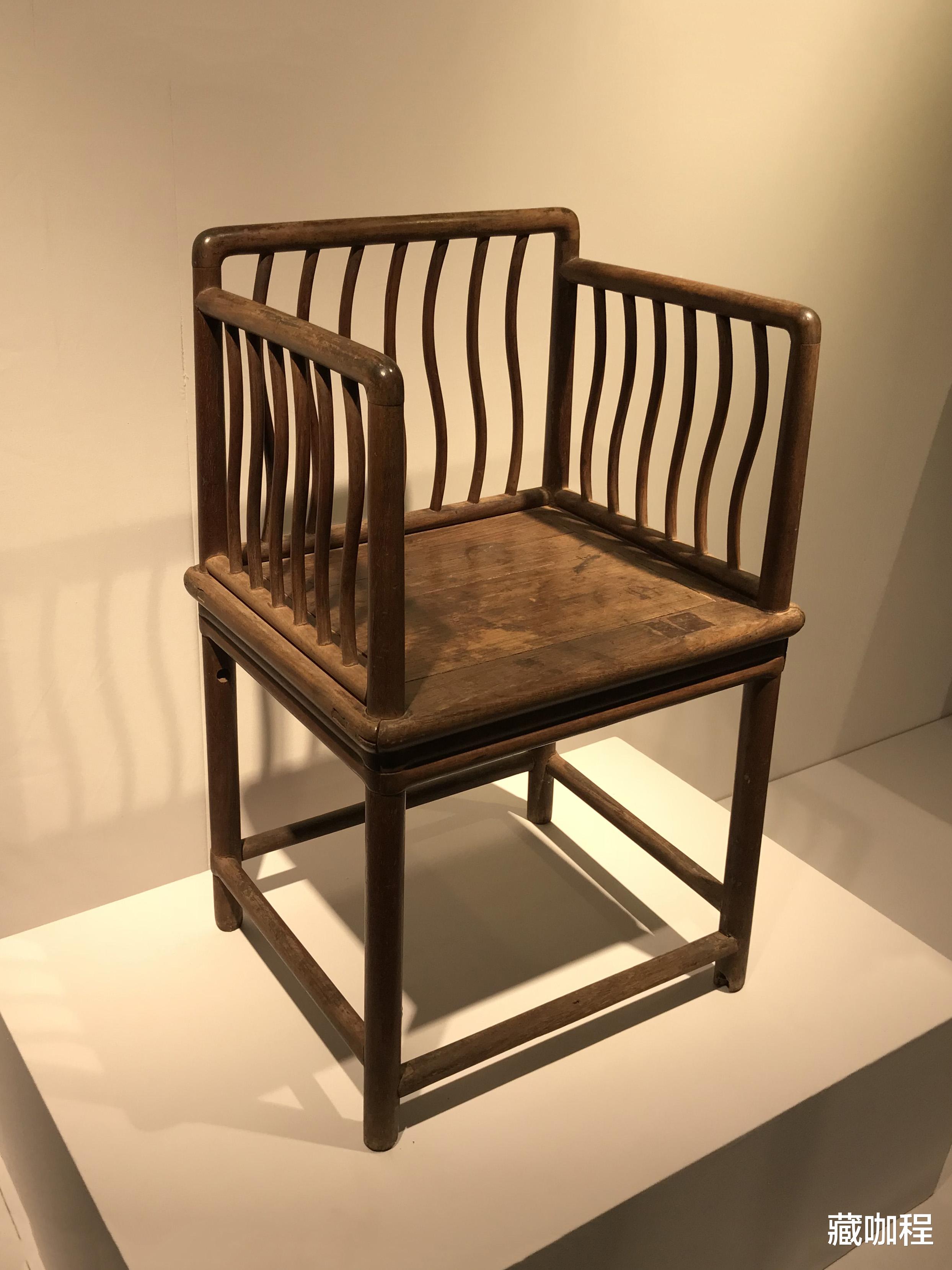 玫瑰|券口、直棂、圈口、透雕，哪种黄花梨玫瑰椅最稀罕？