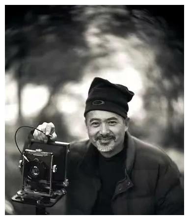 周润发|周润发：终生不与周星驰成龙合作，丁克一生，称要捐出全部遗产