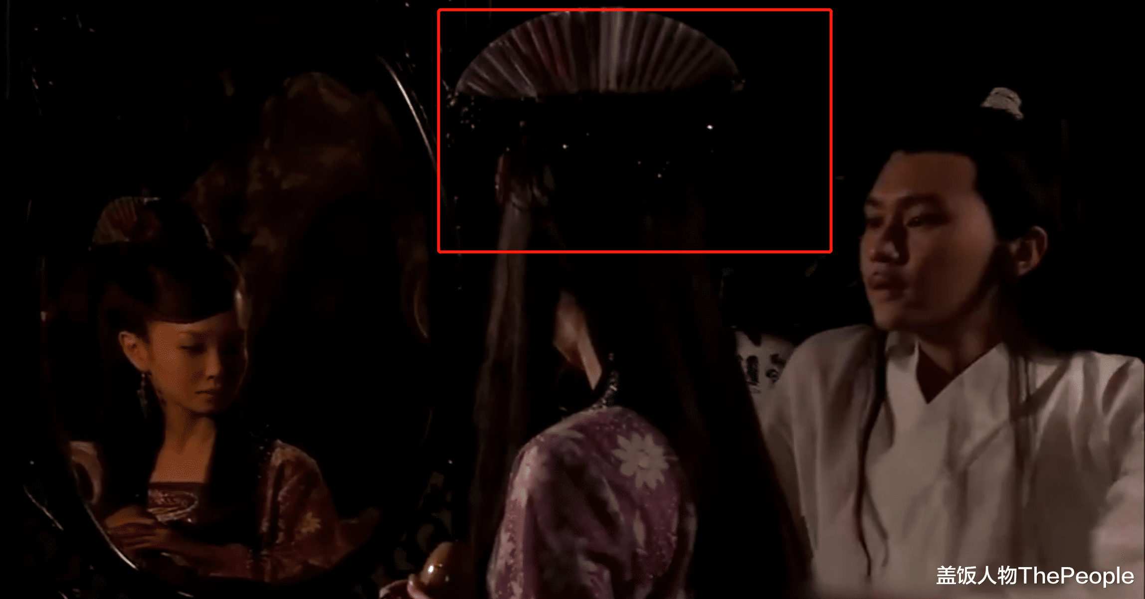 萧蔷|同是满头扇子,贾静雯经典,蔡少芬诡异,萧蔷正面惊艳背后惊吓