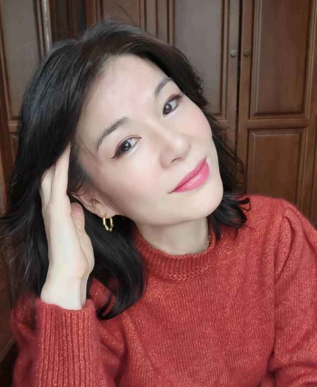 口红 过了40岁的女人，涂口红和没有涂的差距真的很大，真心涨见识了