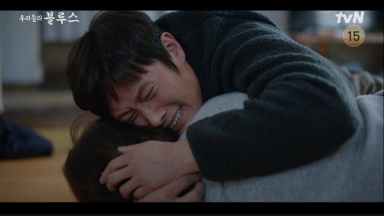 金惠子|《我们的蓝调》结局李秉宪与金惠子冰释前嫌，抱着离世的母亲喊出迟来的「妈妈」