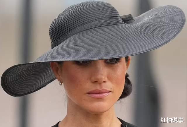 凯特王妃|梅根遭受奇耻大辱，孤零零站在角落没人搭理，凯特王妃没有好脸色