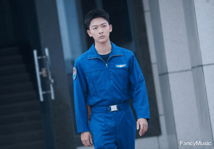 富大龙|连看6集《勇敢的翅膀》，导演拍出精髓，富大龙诠释演艺圈清流