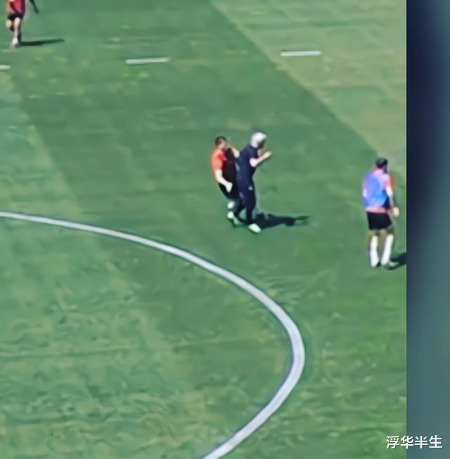 篮网队|穆里尼奥被K姓球员铲伤，球迷为魔力鸟打抱不平，冲击该球员主页