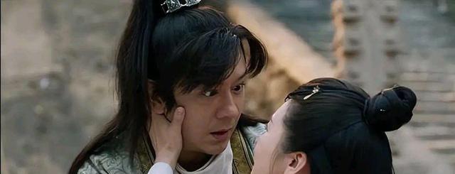 滤镜|大龄男星装嫩，即便有滤镜加持也盖不住溢出屏幕的尴尬！