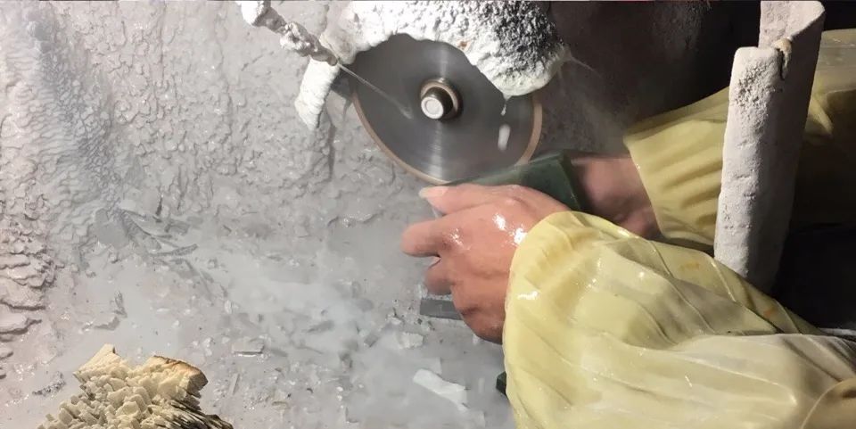 |雕刻一件玉的成本，倒是是多少？