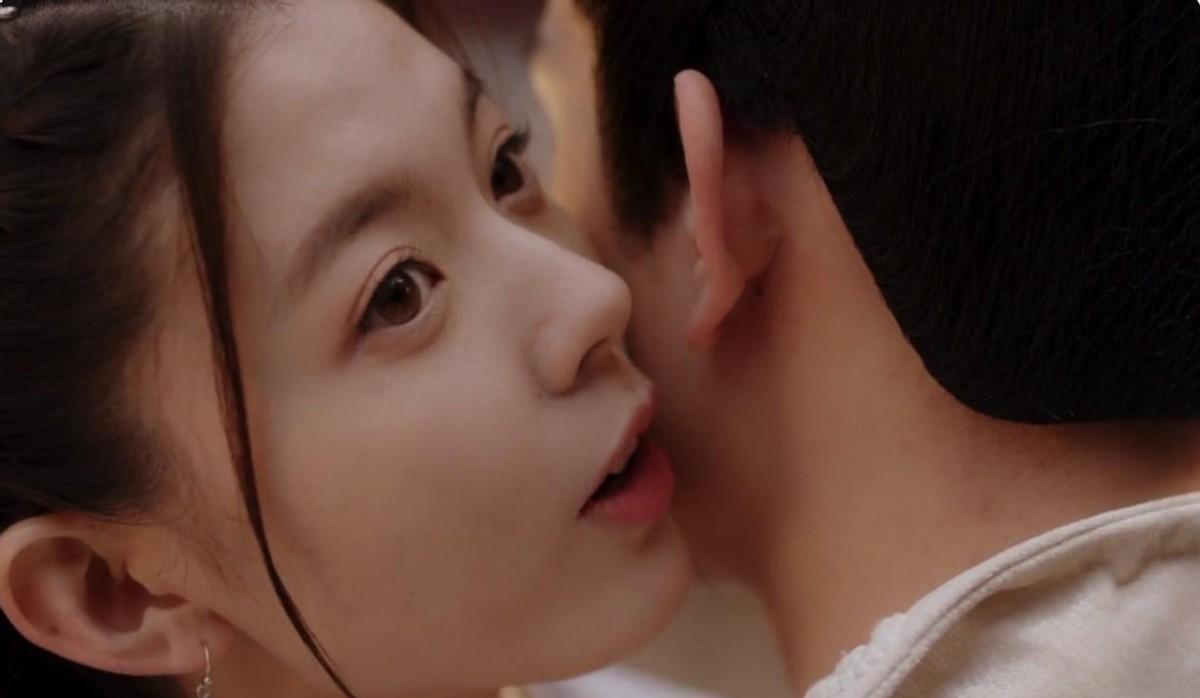 明月祭君心|《明月祭君心》播放量破亿,热度第一!芒果台抓到“黑马”剧了