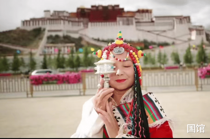 草原|一次旅行后,58岁的她,凭什么敢跟丈夫离婚?