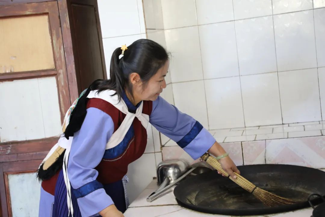 和慧琪:纳西女子本不弱,小家大家同时顾!