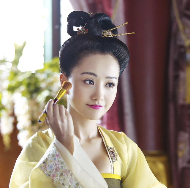 赵奕欢|被身高“拖后腿”，身材却很好的10位女星，不用遮遮掩掩谎报身高