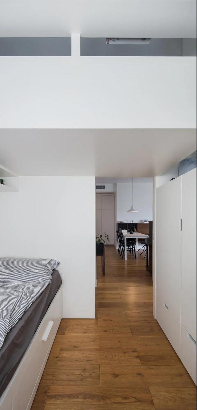 她坚持买下55㎡「老破小」,改造后应有尽有,堪称小户型天花板!