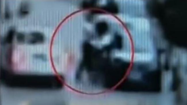 深圳一孕妇与保安打架骂其是看门狗 结果被一脚踹流产